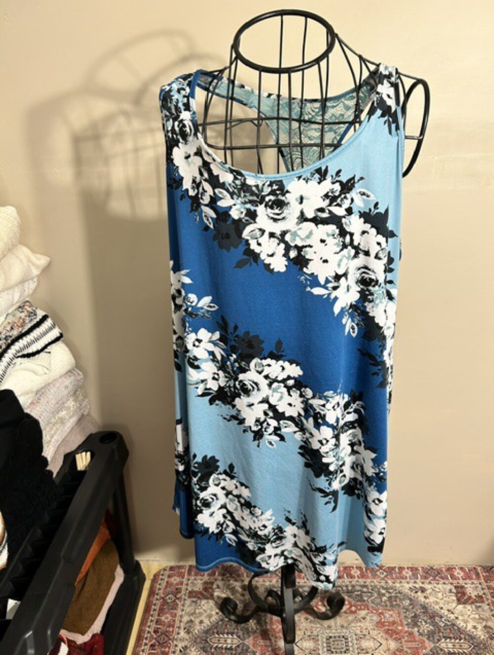 womens size extra large pjs soft night gown nightgown  blue white black floral